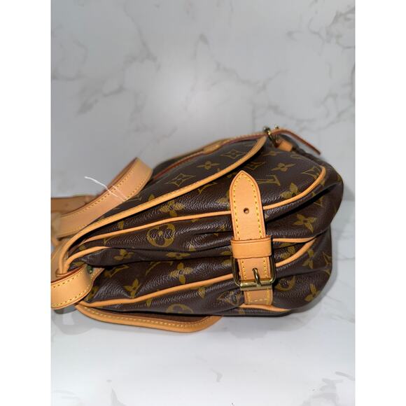 Louis Vuitton Saumur 30 Monogram Canvas Messenger - Picture 7 of 9